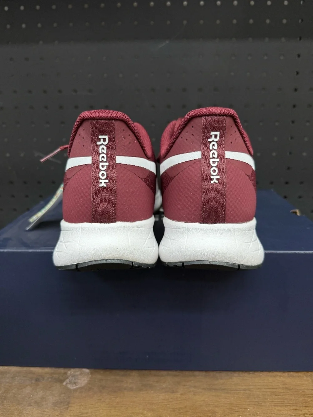 New W/ Box! Men's Energen Run 3 Maroon White Athletic Running Sneakers Size 13